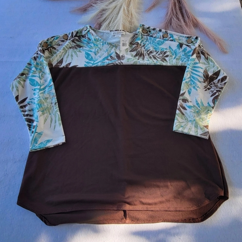 StitchWürks Women's 3/4 Sleeve‎ Top, Sizes 2X(2) and 3X, Multicolor